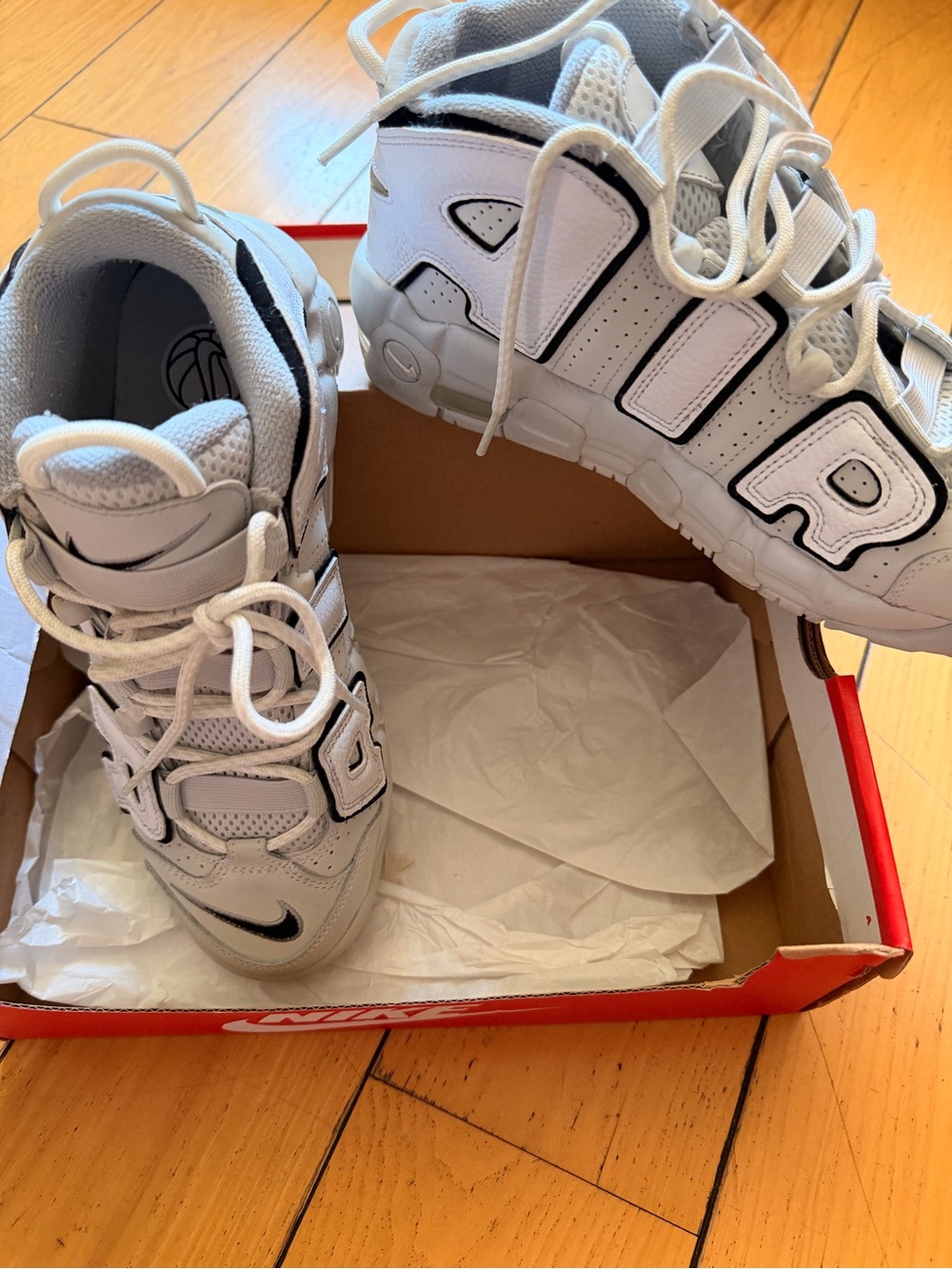 Nike Air More Uptempo White Black GS 6.5Y / Women’s 8 White Leather Sneakers